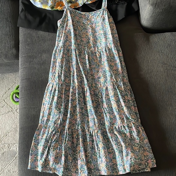 Adjustable Spaghetti Strap Floral Dress - Picture 1 of 4